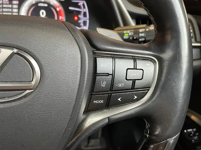 レクサス ＥＳ 300h バージョンL 愛知県 2019(令1)年 4.2万km ソニックチタニウム サンルーフ/TRDエアロ/・フロントアンダー サイド リア/三眼LEDヘッドライ/ 茶革シート/シートヒーター/シートベンチレーション/純正ナビ/フルセグTV/360度カメラ/Bluetooth/ACC/BSM/純正18インチアルミ/ETC