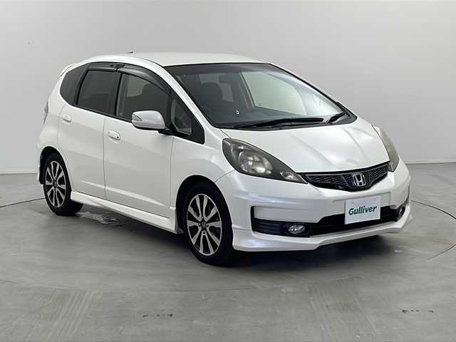 ホンダ フィット RS ファインスタイル 栃木県 2013(平25)年 17.9万km プレミアムホワイトパール 社外HDDナビ　/DTV　CD　BT　/パドルシフト　/エンジンスターター　/オートライト　/スペアキー　/社外レーダー/ETC/革巻きハンドル　/キーレスキー　　