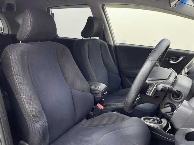 ホンダ フィット RS ファインスタイル 栃木県 2013(平25)年 17.9万km プレミアムホワイトパール 社外HDDナビ　/DTV　CD　BT　/パドルシフト　/エンジンスターター　/オートライト　/スペアキー　/社外レーダー/ETC/革巻きハンドル　/キーレスキー　　