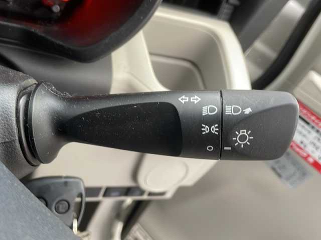 ダイハツ ムーヴ L SAⅢ 新潟県 2018(平30)年 1万km パールホワイトⅢ オートライト/アイドリングストップ/衝突軽減ブレーキ/夏冬タイヤ/スペアキー/電動格納ミラー/ドアバイザー/シガーソケット