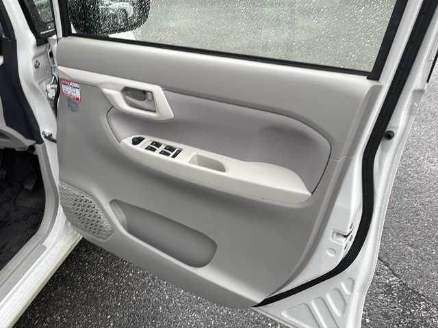 ダイハツ ムーヴ L SAⅢ 新潟県 2018(平30)年 1万km パールホワイトⅢ オートライト/アイドリングストップ/衝突軽減ブレーキ/夏冬タイヤ/スペアキー/電動格納ミラー/ドアバイザー/シガーソケット