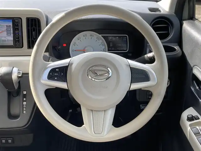 ダイハツ ミラ トコット X SA Ⅲ 静岡県 2018(平30)年 10.3万km セラミックグリーンM (株)IDOMが運営する【じしゃロン焼津店】の自社ローン対象車両になります。こちらは現金ご利用時の価格です。/自社ローンご希望の方は別途その旨お申付け下さい。/純正ＳＤナビ/（フルセグＴＶ/Ｂｌｕｅｔｏｏｔｈ接続/ＣＤ/ＤＶＤ/ミュージックサーバー）/衝突軽減ブレーキ/バックカメラ/前後コーナーセンサー/ＥＴＣ/ＬＥＤヘッドライト/オートハイビーム