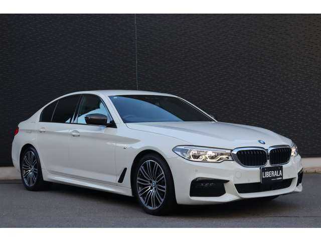 ＢＭＷ ５２３ｄ Mスポーツ 大分県 2019(平31)年 4.8万km アルピンホワイトⅢ ワンオーナー/インテリジェントセーフティ/純正ナビ/テレビ/Bluetooth/CD/DVD/全方位カメラ/黒革/全方位シートヒーター/パワーシート/パドルシフト/LEDヘッドライト/オートハイビーム/アンビエントライト/純正19インチAW/ミラー一体型ETC/ドライブレコーダー前後（Q-02）