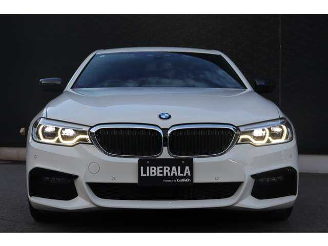 ＢＭＷ ５２３ｄ Mスポーツ 大分県 2019(平31)年 4.8万km アルピンホワイトⅢ ワンオーナー/インテリジェントセーフティ/純正ナビ/テレビ/Bluetooth/CD/DVD/全方位カメラ/黒革/全方位シートヒーター/パワーシート/パドルシフト/LEDヘッドライト/オートハイビーム/アンビエントライト/純正19インチAW/ミラー一体型ETC/ドライブレコーダー前後（Q-02）