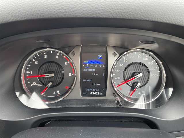 トヨタ ハイラックス Z GRスポーツ 秋田県 2024(令6)年 5万km スーパーホワイトⅡ オーバーランドスタイルキャンパー：FTPORTR 125/・垂直ポップアップルーフ/・スライドベッド/・デッキベッド/・LED室内照明/・シャワー蛇口＆シンク/・ロールブラインド＆ロール網戸付きサイドウィンド/FTPORTERオプション/・パイプガード/・エッジガード/・MAXXFAN7500K（リモコン付き）/・増設ウィンド：リアゲート/・増設ウィンド：フロントウィンド（小）/・ARB4x4：LED付きオーニング（ハードケースブラック）/・純正キャビンリアガラス：スライドウィンドに交換済/・LINE-Xスプレーオンベッドライナー/・ゴールゼロ：YETI 1000X 120Vポータブルバッテリー/リフトアップ：フロント2.5インチ/リア1インチ/社外サイドステップ/純正ディスプレイオーディオ/AM/FM/BT/USB/Miracast/パノラミックビュー/レーダークルーズコントロール/プリクラッシュセーフティ/クリアランスソナー/リアデフロック/アイドリングストップ/パドルシフト/ハーフレザーシート/パワーシート/オートライト/LEDヘッドライト/プッシュスタート/フロアマット/ETC