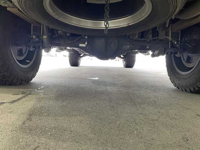 トヨタ ハイラックス Z GRスポーツ 秋田県 2024(令6)年 5万km スーパーホワイトⅡ オーバーランドスタイルキャンパー：FTPORTR 125/・垂直ポップアップルーフ/・スライドベッド/・デッキベッド/・LED室内照明/・シャワー蛇口＆シンク/・ロールブラインド＆ロール網戸付きサイドウィンド/FTPORTERオプション/・パイプガード/・エッジガード/・MAXXFAN7500K（リモコン付き）/・増設ウィンド：リアゲート/・増設ウィンド：フロントウィンド（小）/・ARB4x4：LED付きオーニング（ハードケースブラック）/・純正キャビンリアガラス：スライドウィンドに交換済/・LINE-Xスプレーオンベッドライナー/・ゴールゼロ：YETI 1000X 120Vポータブルバッテリー/リフトアップ：フロント2.5インチ/リア1インチ/社外サイドステップ/純正ディスプレイオーディオ/AM/FM/BT/USB/Miracast/パノラミックビュー/レーダークルーズコントロール/プリクラッシュセーフティ/クリアランスソナー/リアデフロック/アイドリングストップ/パドルシフト/ハーフレザーシート/パワーシート/オートライト/LEDヘッドライト/プッシュスタート/フロアマット/ETC