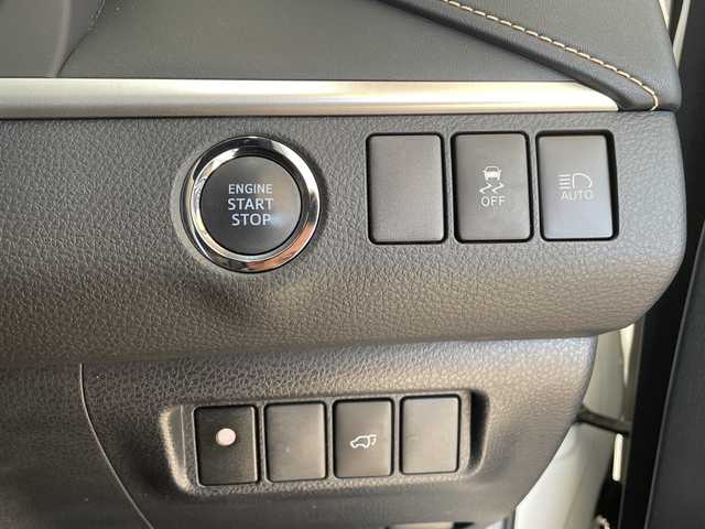 トヨタ ハリアー プレミアム 愛知県 2016(平28)年 3.6万km ホワイトパールクリスタルシャイン ワンオーナー/純正メモリナビ/フルセグテレビ/バックカメラ/Bluetooth/アイドリングストップ/ウィンカーミラー/クルーズコントロール/プッシュスタート/パワーバックドア/ETC/シートヒーター