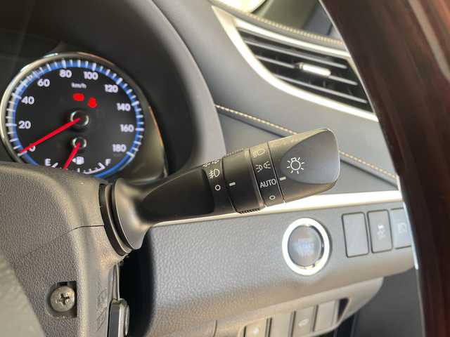 トヨタ ハリアー プレミアム 愛知県 2016(平28)年 3.6万km ホワイトパールクリスタルシャイン ワンオーナー/純正メモリナビ/フルセグテレビ/バックカメラ/Bluetooth/アイドリングストップ/ウィンカーミラー/クルーズコントロール/プッシュスタート/パワーバックドア/ETC/シートヒーター