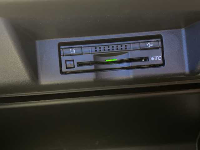 トヨタ ハリアー プレミアム 愛知県 2016(平28)年 3.6万km ホワイトパールクリスタルシャイン ワンオーナー/純正メモリナビ/フルセグテレビ/バックカメラ/Bluetooth/アイドリングストップ/ウィンカーミラー/クルーズコントロール/プッシュスタート/パワーバックドア/ETC/シートヒーター