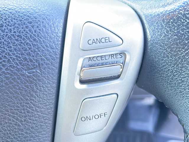 日産 セレナ ハイウェイスター Vセレ +Safty 香川県 2014(平26)年 7.5万km ブリリアントホワイトパール カロッツェリアメモリナビ（AVIC-MRZ089）/・Bluetooth接続/・AM/FM/・CD/DVD/・フルセグTV/アラウンドビューモニター/踏み間違い衝突防止アシスト/ふらつき警報/エマージェンシーブレーキ/クルーズコントロール/クリアランスソナー/車線逸脱警報/横滑り防止装置/ヒルスタートアシスト/LEDヘッドランプ/フォグランプ/ワンタッチ両側電動スライドドア/後席パーソナルテーブル/ロールサンシェード/ウィンカーミラー/ビルトインETC/純正ドアバイザー/純正フロアマット/純正16インチアルミホイール/後方ドライブレコーダー/アイドリングストップ/プッシュスタート/スマートキー/スペアキー