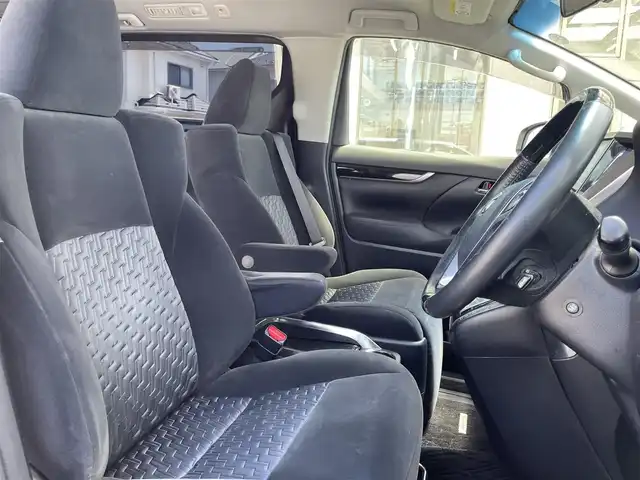 トヨタ アルファード S Aパッケージ 埼玉県 2015(平27)年 15.2万km ホワイトパールクリスタルシャイン ・ワンオーナー/・アルパインナビ/・フルセグTV/・バックカメラ/・フリップダウンモニター/・ETC/・両側パワースライドドア/・電子パーキングブレーキ/・オートホールドブレーキ/・プッシュスタート/・スマートキー×２/・革巻きステアリング/・ステアリングスイッチ/・オットマン/・純正フロアマット/・ドアバイザー/・オートライト/・フォグライト/・電格ミラー/・コーナーセンサー/・取扱説明書/・保証書