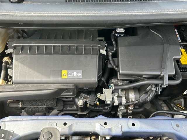 三菱 ｅＫクロス G プラスエディション 千葉県 2021(令3)年 2.8万km サファイアブルーメタリック 純正9インチナビ/フルセグTV/Bluetooth/CD/DVD/バックカメラ/全方位カメラ/ドライブレコーダー/オートライト/LEDヘッドライト/プッシュスタートボタン/前席ヒートシーター/衝突被害軽減ブレーキ/車線逸脱警報/標識認識機能/横滑り防止装置/先行車発進お知らせ/ふらつき警報/ダウンヒルアシストコントロール/スペアキー×１/純正15インチアルミホイール/純正フロアマット