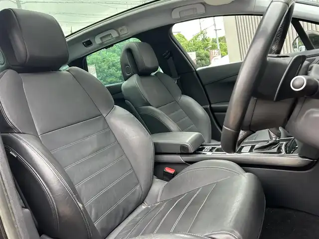 プジョー ５０８ SWグリフ 大阪府 2011(平23)年 6.6万km 黒 ガラスルーフ/HUD/黒革/パワーシート/シートヒーター/ナビ/TV/バックカメラ/純正17インチAW/HIDヘッドライト/クリアランスソナー/電動リアゲート/ETC
