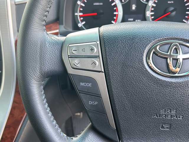 トヨタ ヴェルファイア 2．4Z プラチナセレクションⅡ 埼玉県 2011(平23)年 8.2万km ホワイトパールクリスタルシャイン (株)IDOMが運営する【じしゃロン熊谷店】の自社ローン専用車両になりますこちらは現金またはオートローンご利用時の価格です。自社ローンご希望の方は別途その旨お申付け下さい/社外ナビ　CN-HDS625D/　CD/DVD/ワンセグ/両側パワースライドドア/パワーバックドア/バックカメラ/ビルトインETC/純正フロアマット/純正18インチAW/スマートキー/プッシュスタート