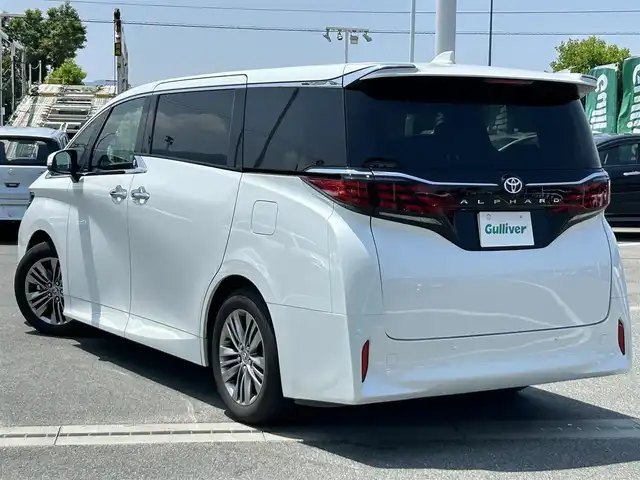 トヨタ アルファード Z 奈良県 2024(令6)年 1.3万km プラチナホワイトパールマイカ フルセグ純正ナビ　/ＨＤＭＩ　/フリップダウンモニター　/フリップダウンモニター用リモコン　/サンルーフ　/ＥＴＣ２．０　/置くだけ充電　/デジタルインナーミラー　/電動パーキングブレーキ　/ブレーキホールド/ブラインドスポットモニター/電動シェード