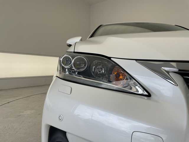 レクサス ＣＴ 200h バージョンC 愛知県 2013(平25)年 6.5万km ホワイトパールクリスタルシャイン 純正ナビ/バックカメラ/コーナーセンサー/パドルシフト/ドライブレコーダー/電動コーナーポール/純正アルミホイール/ステアリングスイッチ/スマートキー/プッシュスタート