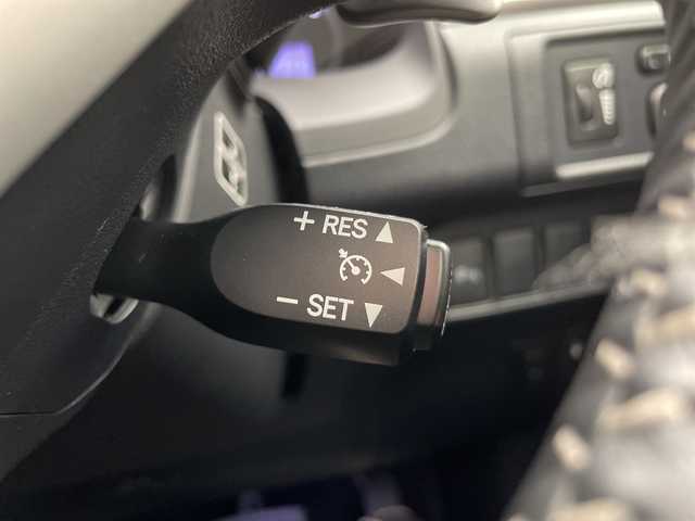 レクサス ＣＴ 200h バージョンC 愛知県 2013(平25)年 6.5万km ホワイトパールクリスタルシャイン 純正ナビ/バックカメラ/コーナーセンサー/パドルシフト/ドライブレコーダー/電動コーナーポール/純正アルミホイール/ステアリングスイッチ/スマートキー/プッシュスタート