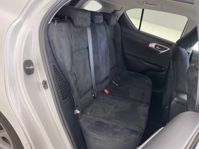 レクサス ＣＴ 200h バージョンC 愛知県 2013(平25)年 6.5万km ホワイトパールクリスタルシャイン 純正ナビ/バックカメラ/コーナーセンサー/パドルシフト/ドライブレコーダー/電動コーナーポール/純正アルミホイール/ステアリングスイッチ/スマートキー/プッシュスタート
