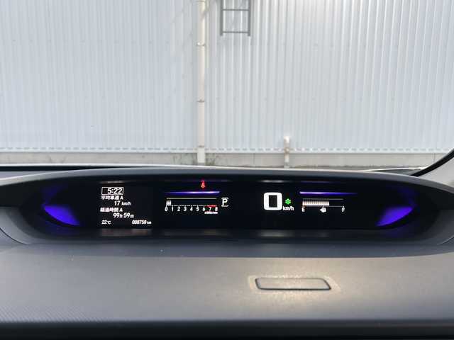 ホンダ ステップワゴン 愛媛県 2019(令1)年 8.8万km プラチナホワイトパール ホンダセンシング/フリップダウンモニター/SDナビ/BT/CD/DVD/フルセグTV/ハーフレザーシート/衝突被害軽減システム/両側パワースライドドア/バックカメラ/追従クルコン/パドルシフト/純正フロアマット/純正アルミホイール/スマートキー/WAC/LEDヘッドライト/オートライト