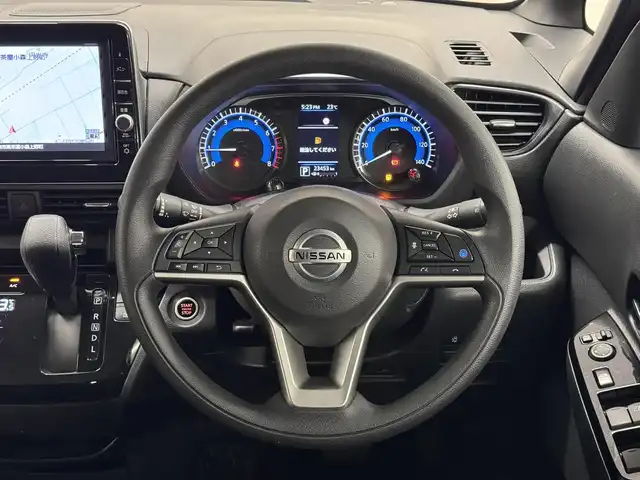 日産 ルークス HWS X プロパイロットED 三重県 2020(令2)年 2.4万km スパークリングレッド/ブラック S-HYBRID/FF/インパネCVT/純正 9インチナビ MM319D-L/（iPod/SD/FM/AM/TV/USB/CD/DVD/Bluetooth/MUSIC STOCKER/VTR/AUX）/アラウンドビューモニター/両側ハンズフリーオートスライドドア/ドライブレコーダー 前方/ビルトイン ETC/安全/●インテリジェントエマージェンシーブレーキ/●車線逸脱警報（LDW）/●車線逸脱防止支援（インテリジェントLI）/●ふらつき警報（インテリジェントDA）/●プロパイロット/●先行車発進お知らせ/●標識表示機能（最高速度・進入禁止）/●フロント＆バックソナー/など/装備/●オートエアコン/●電子パーキングブレーキ＆ブレーキホールド/●オートライト/●LEDヘッドライト＆フロントフォグライト/●ハイビームアシスト/●ステアリングスイッチ/●純正14inAW/●助手席肩口リクライニングレバー/●プッシュスタート/●インテリジェントキーx2/など