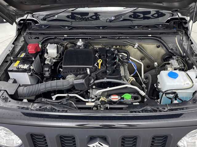 スズキ ジムニー シエラ JC 宮城県 2022(令4)年 4.4万km ブルーイッシュブラックパール3 禁煙車/スズキセーフティサポート/・デュアルセンサーブレーキサポート/・車線逸脱警報/・オートハイビーム/純正8インチナビ/・CD.DVD.SD.BT/フルセグTV/バックカメラ/前席シートヒーター/クルーズコントロール/ビルトインETC/社外ドライブレコーダー（FR）/LEDヘッドライト/フォグランプ/アイドリングストップ/横滑り防止装置/ダウンヒルアシストコントロール/プッシュスタート/スマートキー2個/純正15インチアルミホイール/純正フロアマット/社外ラゲッジマット