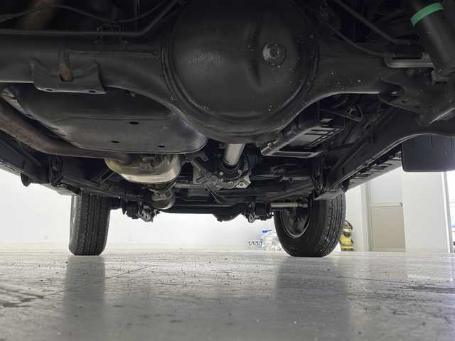 スズキ ジムニー シエラ JC 宮城県 2022(令4)年 4.4万km ブルーイッシュブラックパール3 禁煙車/スズキセーフティサポート/・デュアルセンサーブレーキサポート/・車線逸脱警報/・オートハイビーム/純正8インチナビ/・CD.DVD.SD.BT/フルセグTV/バックカメラ/前席シートヒーター/クルーズコントロール/ビルトインETC/社外ドライブレコーダー（FR）/LEDヘッドライト/フォグランプ/アイドリングストップ/横滑り防止装置/ダウンヒルアシストコントロール/プッシュスタート/スマートキー2個/純正15インチアルミホイール/純正フロアマット/社外ラゲッジマット