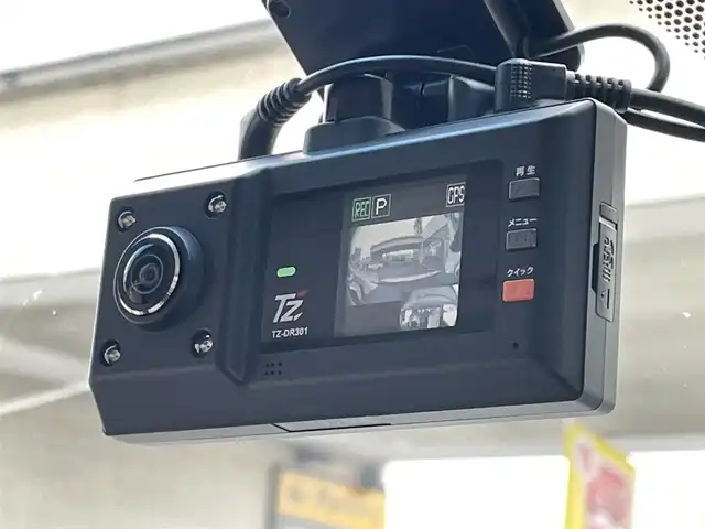 トヨタ グランエース プレミアム 大阪府 2024(令6)年 0.5万km ホワイトパールクリスタルシャイン ワンオーナー/純正ナビ/BT/USB/フルセグTV/360度カメラ/純正フリップダウンモニター/前後室内ドライブレコーダー(TZ-DR301)/ベージュレザーシート/前席パワーシート/２列目電動リクライニング/全席シートヒーター/オットマン/後席ロールサンシェード/両側パワースライドドア/追従機能付きクルーズコントロール/レーンキープアシスト/ブラインドスポットモニター/前後コーナーセンサー/LEDヘッドライト/フロントフォグ/オートハイビーム/ヘッドライトウォッシャー/純正フロアマット/純正17インチAW/スペアキー/ETC2.0