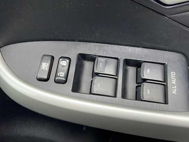 トヨタ プリウス G ツーリングセレ レザーパック 福井県 2013(平25)年 9.5万km ブラック (株)IDOMが運営する【じしゃロン福井店】の自社ローン対象車両になります。こちらは現金またはオートローンご利用時の価格です。自社ローンご希望の方は別途その旨お申付け下さい/純正ナビ（BT接続可・HDMI）/フルセグテレビ/バックカメラ/プリクラッシュセーフティ/レーダークルーズコントロール/ビルトインETC/パワーシート（D席・N席）/シートヒーター（D席・N席）/LEDヘッドライト