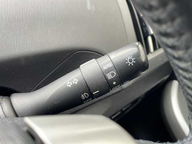 トヨタ プリウス G ツーリングセレ レザーパック 福井県 2013(平25)年 9.5万km ブラック (株)IDOMが運営する【じしゃロン福井店】の自社ローン対象車両になります。こちらは現金またはオートローンご利用時の価格です。自社ローンご希望の方は別途その旨お申付け下さい/純正ナビ（BT接続可・HDMI）/フルセグテレビ/バックカメラ/プリクラッシュセーフティ/レーダークルーズコントロール/ビルトインETC/パワーシート（D席・N席）/シートヒーター（D席・N席）/LEDヘッドライト