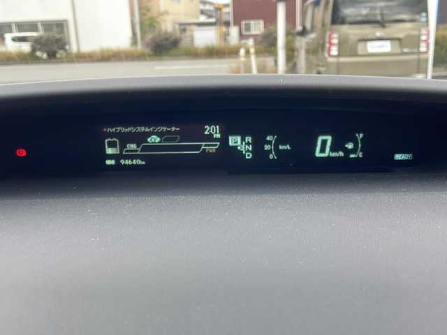 トヨタ プリウス G ツーリングセレ レザーパック 福井県 2013(平25)年 9.5万km ブラック (株)IDOMが運営する【じしゃロン福井店】の自社ローン対象車両になります。こちらは現金またはオートローンご利用時の価格です。自社ローンご希望の方は別途その旨お申付け下さい/純正ナビ（BT接続可・HDMI）/フルセグテレビ/バックカメラ/プリクラッシュセーフティ/レーダークルーズコントロール/ビルトインETC/パワーシート（D席・N席）/シートヒーター（D席・N席）/LEDヘッドライト