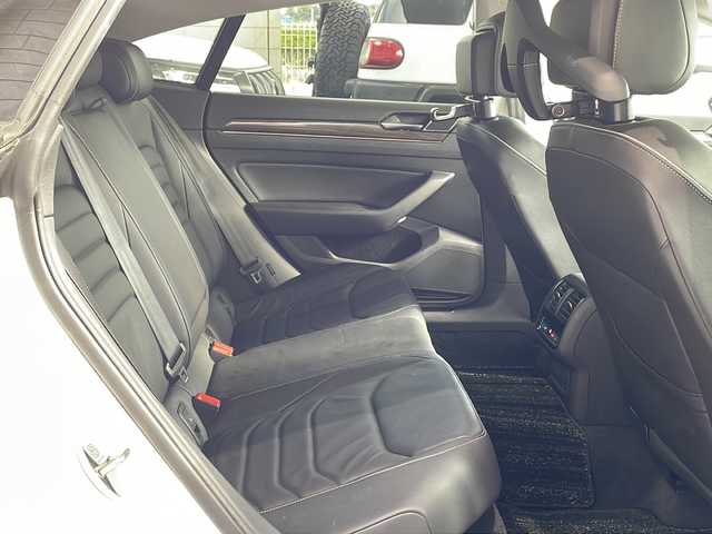 フォルクスワーゲン アルテオン TSI 4モーション エレガンス 神奈川県 2019(平31)年 3.6万km オリックスホワイトパールエフェクト サンルーフ/Dynaudioスピーカー/純正ナビ/（CD/DVD/FM/AM/SD/USB/AUX/BT/フルセグTV)/Android Auto/Apple Car Play/Mirror Link/全方位カメラ/前後ドライブレコーダー/ETC2.0/パドルシフト/アダプティブクルーズコントロール/純正ハンガー/電動リアゲート/電動パーキングブレーキ/ブラインドスポットモニター/前後コーナーセンサー/プリクラッシュ/レーンキープアシスト/D/N席パワーシート（D席メモリシート/全席シートヒーター/革シート/ステアリングヒーター/純正フロアマット/純正アルミホイール/ISOFIX/スペアキー×１/保証書/取扱説明書