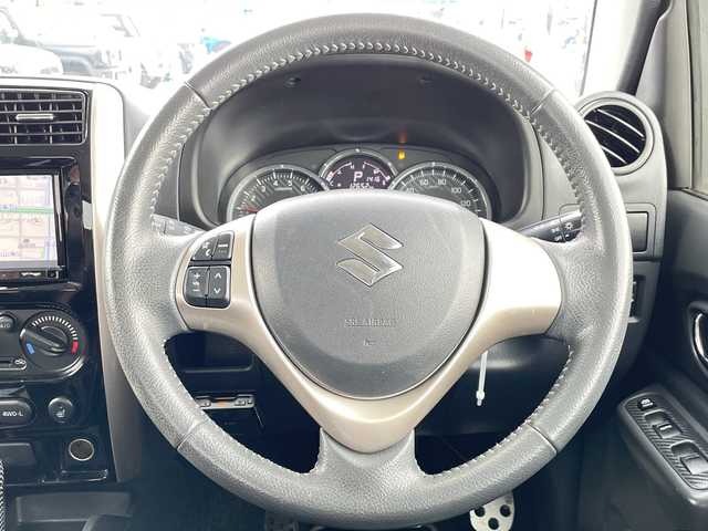 スズキ ジムニー ランドベンチャー 道北・旭川 2018(平30)年 3.1万km クールカーキPM /禁煙車//4WD//社外ナビ/CD/DVD/BT/フルセグ/USB/SD/MSV//ハーフレザーシート//運転席シートヒーター//ミラーヒーター//革巻きステアリング//ステアリングスイッチ//ドライブレコーダー//ETC//フォグランプ//ウィンカーミラー//リモコンキー//保証書//取説