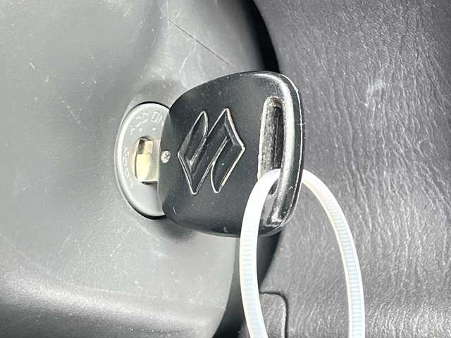 スズキ ジムニー ランドベンチャー 道北・旭川 2018(平30)年 3.1万km クールカーキPM /禁煙車//4WD//社外ナビ/CD/DVD/BT/フルセグ/USB/SD/MSV//ハーフレザーシート//運転席シートヒーター//ミラーヒーター//革巻きステアリング//ステアリングスイッチ//ドライブレコーダー//ETC//フォグランプ//ウィンカーミラー//リモコンキー//保証書//取説