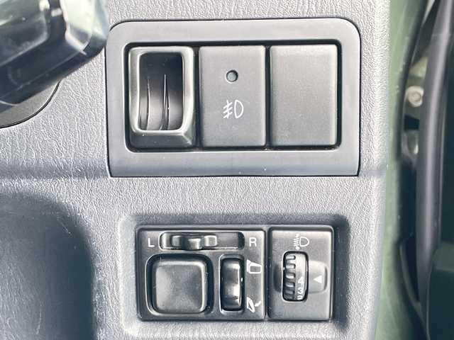 スズキ ジムニー ランドベンチャー 道北・旭川 2018(平30)年 3.1万km クールカーキPM /禁煙車//4WD//社外ナビ/CD/DVD/BT/フルセグ/USB/SD/MSV//ハーフレザーシート//運転席シートヒーター//ミラーヒーター//革巻きステアリング//ステアリングスイッチ//ドライブレコーダー//ETC//フォグランプ//ウィンカーミラー//リモコンキー//保証書//取説