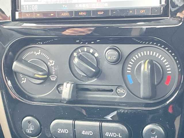 スズキ ジムニー ランドベンチャー 道北・旭川 2018(平30)年 3.1万km クールカーキPM /禁煙車//4WD//社外ナビ/CD/DVD/BT/フルセグ/USB/SD/MSV//ハーフレザーシート//運転席シートヒーター//ミラーヒーター//革巻きステアリング//ステアリングスイッチ//ドライブレコーダー//ETC//フォグランプ//ウィンカーミラー//リモコンキー//保証書//取説