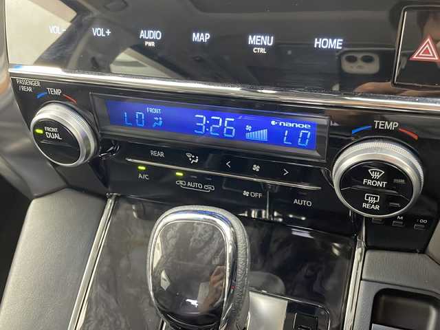 トヨタ ヴェルファイア Z Gエディション 栃木県 2019(令1)年 6.2万km ホワイトパールクリスタルシャイン 純正１０インチナビ/フルセグTV/バックカメラ/純正フリップダウンモニター/ビルトインETC2.0/前後ドラレコ/モデリスタエアロ/パワースライドドア（両側）/パワーバックドア/ツインムーンルーフ/セーフティセンス/インテリジェントクリアランスソナー/前席シートヒーター/パワーシート/2列目エグゼクティブパワーシート/シートヒーター/シートベンチレーション/ステアリングヒーター/社外19インチAW/禁煙車