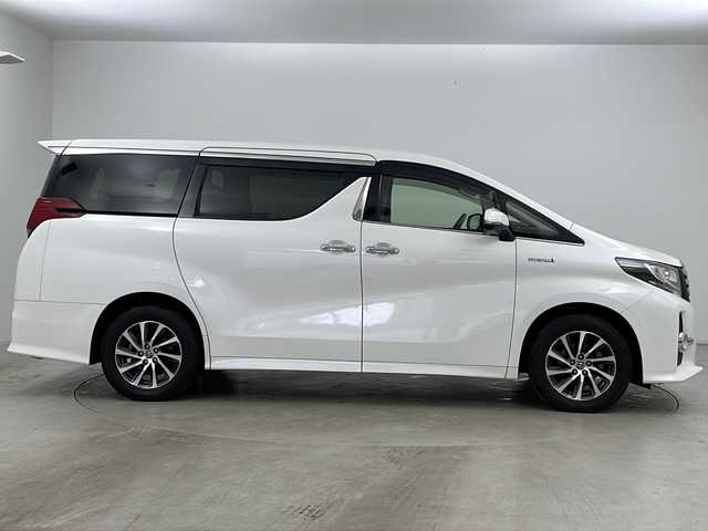 トヨタ アルファードハイブリット SR Cパッケージ 道央・札幌 2015(平27)年 7.6万km ホワイトパールクリスタルシャイン 4WD/ブラックレザーシート/JBLプレミアムサウンドシステム/両側パワースライドドア/純正ナビ/フルセグTV/CD/DVD/FM/AM/USB/TVキャンセラー/全周囲カメラ/ETC/パワーバックドア/パワーシート（D席+N席+2列目）/シートヒーター/シートメモリ/ビルドインETC/レーダークルーズコントロール/オートブレーキホールド/プッシュスタート/スマートキー/オートライト/オートマチックハイビーム/アクセサリーコンセント100V/取扱説明書/純正17インチアルミホイール/純正ドアバイザー/純正フロアマット