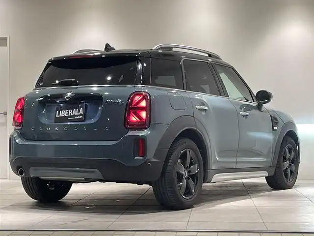 ＭＩＮＩ ＢＭＷ ミニ クロスオーバー クーパー D 愛知県 2023(令5)年 1.2万km 緑Ⅱ 純正ディスプレイオーディオ/Bluetooth/バックカメラ/AppleCarPlay/ACC/インテリジェントセーフティー/ハーフレザー/シートヒーター/コーナーセンサ－/ミラー型ETC/LEDヘッドライト/ドライブレコーダー/プッシュスタート/アイドリングストップ