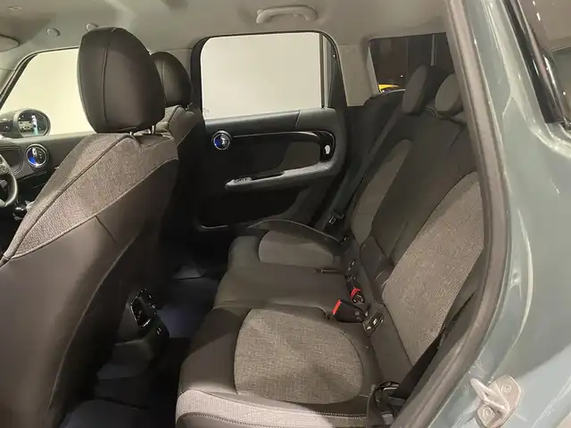 ＭＩＮＩ ＢＭＷ ミニ クロスオーバー クーパー D 愛知県 2023(令5)年 1.2万km 緑Ⅱ 純正ディスプレイオーディオ/Bluetooth/バックカメラ/AppleCarPlay/ACC/インテリジェントセーフティー/ハーフレザー/シートヒーター/コーナーセンサ－/ミラー型ETC/LEDヘッドライト/ドライブレコーダー/プッシュスタート/アイドリングストップ