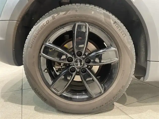 ＭＩＮＩ ＢＭＷ ミニ クロスオーバー クーパー D 愛知県 2023(令5)年 1.2万km 緑Ⅱ 純正ディスプレイオーディオ/Bluetooth/バックカメラ/AppleCarPlay/ACC/インテリジェントセーフティー/ハーフレザー/シートヒーター/コーナーセンサ－/ミラー型ETC/LEDヘッドライト/ドライブレコーダー/プッシュスタート/アイドリングストップ