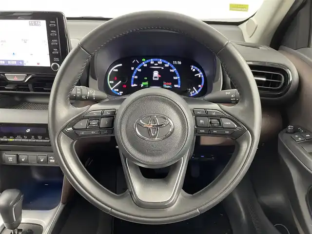 トヨタ ヤリスクロス ハイブリッド Z 埼玉県 2022(令4)年 1.1万km ブラックマイカ 純正ナビ/フルセグTV/全方位カメラ/パワーシート/ドライブレコーダー/ハーフレザー/シートヒーター/純正18インチアルミホイール/オートマチックハイビーム/オートライト/ビルトインETC2.0