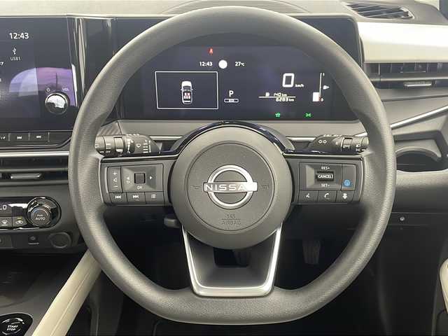 日産 ノート 栃木県 2022(令4)年 0.7万km ピュアホワイトパール 純正メーカーナビ/（AppleCarPlay/AndroidAuto/AM・FM/フルセグ/BT）/ビルトインETC2.0/プロパイロット/エマージェンシーブレーキ/車線逸脱警報/後側方車両検知/速度標識表示/ふらつき防止/アラウンドビューモニター/ブラインドスポットモニター/全周囲カメラ/置くだけ充電/電動格納ミラー/純正ホイール/純正フロアマット/プッシュスタート/スマートキー