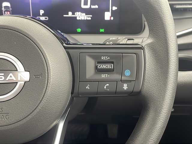 日産 ノート 栃木県 2022(令4)年 0.7万km ピュアホワイトパール 純正メーカーナビ/（AppleCarPlay/AndroidAuto/AM・FM/フルセグ/BT）/ビルトインETC2.0/プロパイロット/エマージェンシーブレーキ/車線逸脱警報/後側方車両検知/速度標識表示/ふらつき防止/アラウンドビューモニター/ブラインドスポットモニター/全周囲カメラ/置くだけ充電/電動格納ミラー/純正ホイール/純正フロアマット/プッシュスタート/スマートキー