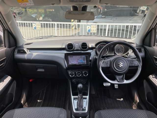 スズキ スイフト HYBRID RS 神奈川県 2017(平29)年 5.7万km プレミアムシルバーメタリック セーフティパッケージ装着車/純正メモリーナビ【KXM-E502W】			/・DTV/SD/CD/DVD/BT/バックカメラ/D席シートヒーター/アイドリングストップ/ETC/デュアルブレーキサポート/車線逸脱警報/アダプティブクルーズコントロール/社外16インチAW/純正LEDヘッドライト/フォグランプ/プッシュEgスタート/ストップ/スマートキー×2/ターンランプ付電動格納ドアミラー/ドアバイザー/純正フロアマット/取扱説明書/ナビ取扱説明書/新車時保証書