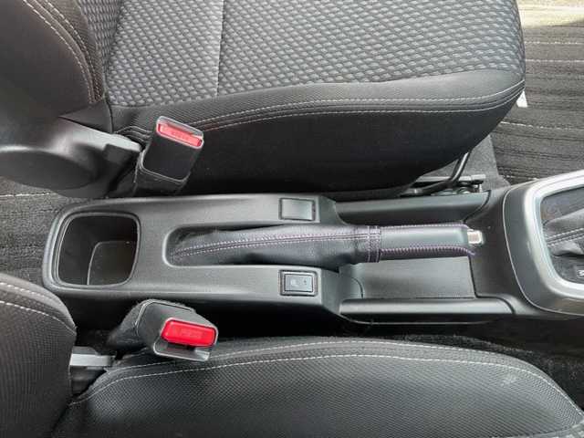 スズキ スイフト HYBRID RS 神奈川県 2017(平29)年 5.7万km プレミアムシルバーメタリック セーフティパッケージ装着車/純正メモリーナビ【KXM-E502W】			/・DTV/SD/CD/DVD/BT/バックカメラ/D席シートヒーター/アイドリングストップ/ETC/デュアルブレーキサポート/車線逸脱警報/アダプティブクルーズコントロール/社外16インチAW/純正LEDヘッドライト/フォグランプ/プッシュEgスタート/ストップ/スマートキー×2/ターンランプ付電動格納ドアミラー/ドアバイザー/純正フロアマット/取扱説明書/ナビ取扱説明書/新車時保証書