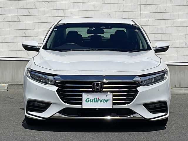 ホンダ インサイト EX 山形県 2018(平30)年 6.4万km プラチナホワイトパール 禁煙車/Honda SENSING/・衝突軽減ブレーキ（ＣＭＢＳ）/・路外逸脱抑制機能/・先行車発進お知らせ機能/・アダプティブクルーズコントロール（ＡＣＣ）/・車線維持支援システム（ＬＫＡＳ）/・標識認識機能/・誤発進抑制機能 /・近距離衝突軽減ブレーキ/ハーフレザーシート/パドルシフト/パーキングセンサー/純正ナビ(CD.DVD.BT.SD.USB)/バック.フロントカメラ/フルセグ/ETC2.0/電動パーキングブレーキ/オートホールド/LEDヘッドライト/プッシュスタート/スマートキーｘ２