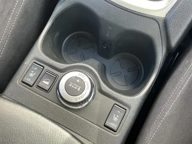 日産 エクストレイル 20X エマージェンシーブレーキ 道南・函館 2015(平27)年 12.2万km スチールブルー /純正SDナビ//フルセグTV//純正エンジンスターター//全方位カメラ//ETC//前席シートヒーター//エマージェンシーブレーキ//フロント・リアソナー//LEDヘッドライト//オートライト//スマートキー//エンジンプッシュスタート