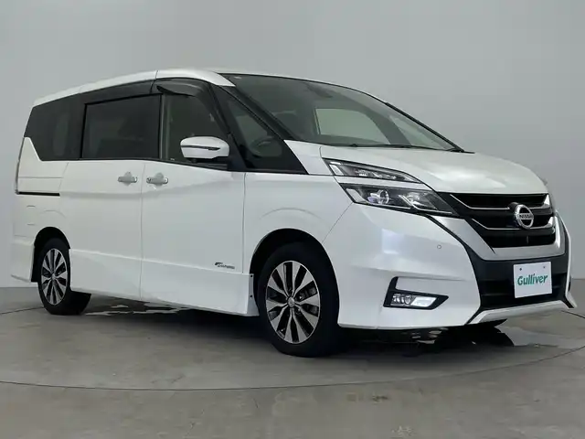 日産 セレナ ハイウェイスター Vセレクション 鹿児島県 2018(平30)年 4.3万km ブリリアントホワイトパール 純正ナビ/（CD/DVD/BT/フルセグTV）/純正フリップダウンモニター/アラウンドビューモニター/両側パワースライドドア/エマージェンシーブレーキ/クルーズコントロール/電動パーキングブレーキ/オートホールド/オートライト/LEDヘッドライト/スマートキー/プッシュスタート/取説、保証書