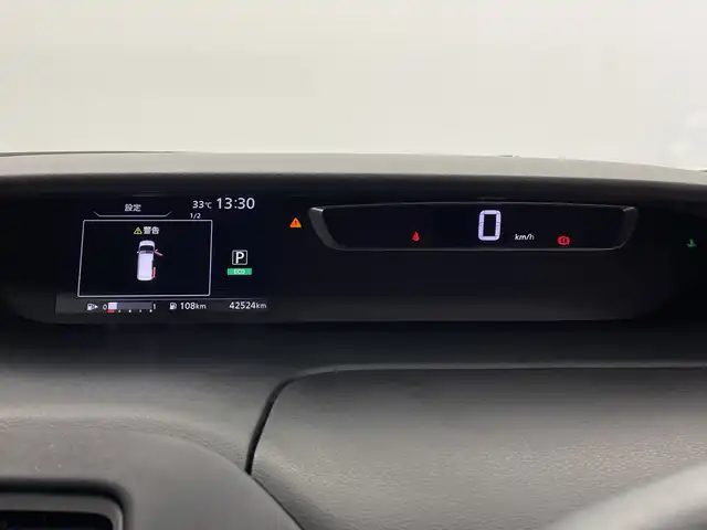 日産 セレナ ハイウェイスター Vセレクション 鹿児島県 2018(平30)年 4.3万km ブリリアントホワイトパール 純正ナビ/（CD/DVD/BT/フルセグTV）/純正フリップダウンモニター/アラウンドビューモニター/両側パワースライドドア/エマージェンシーブレーキ/クルーズコントロール/電動パーキングブレーキ/オートホールド/オートライト/LEDヘッドライト/スマートキー/プッシュスタート/取説、保証書