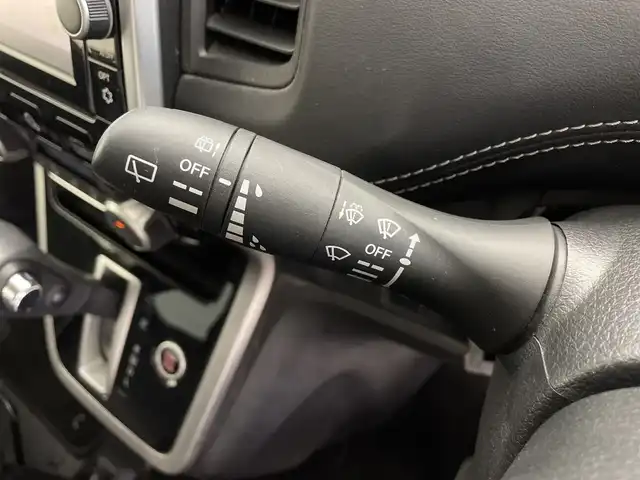 日産 セレナ ハイウェイスター Vセレクション 鹿児島県 2018(平30)年 4.3万km ブリリアントホワイトパール 純正ナビ/（CD/DVD/BT/フルセグTV）/純正フリップダウンモニター/アラウンドビューモニター/両側パワースライドドア/エマージェンシーブレーキ/クルーズコントロール/電動パーキングブレーキ/オートホールド/オートライト/LEDヘッドライト/スマートキー/プッシュスタート/取説、保証書